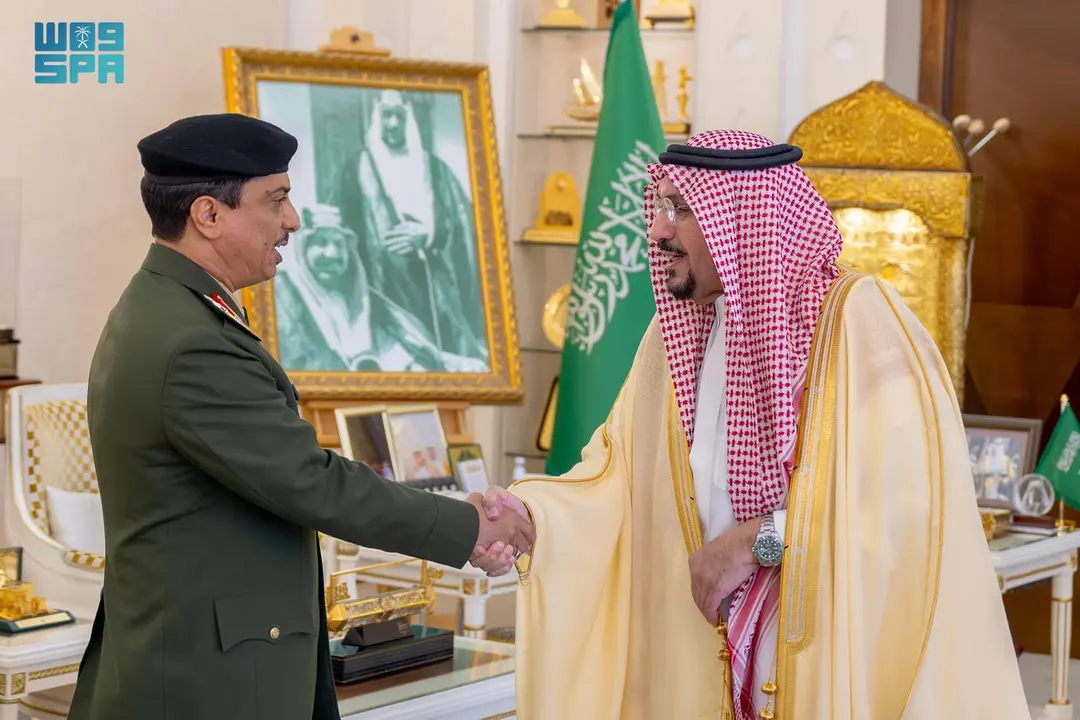 صورة خبر: أمير القصيم يستقبل مدير السجون بالمنطقة بمناسبة تعيينه