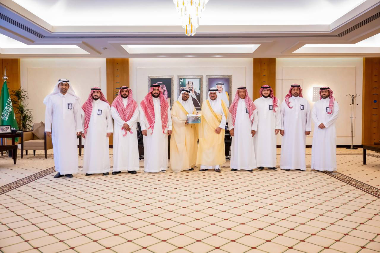 صورة خبر: سمو نائب أمير منطقة القصيم يتسلم التقرير السنوي لجمعية “كبدك”