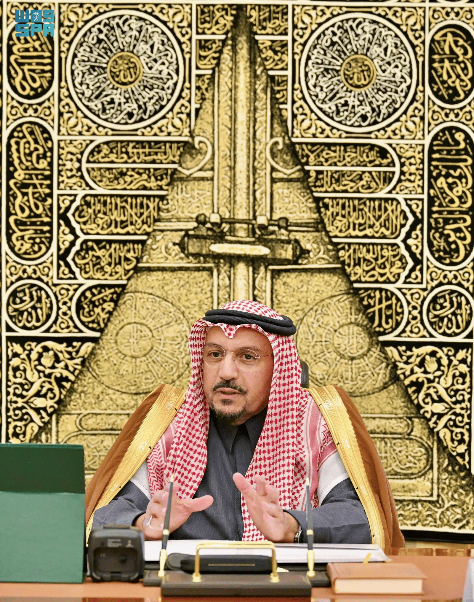 صورة خبر: أمير القصيم يرأس اجتماعًا لمناقشة الخطة التطويرية للمعرض الوطني الدائم