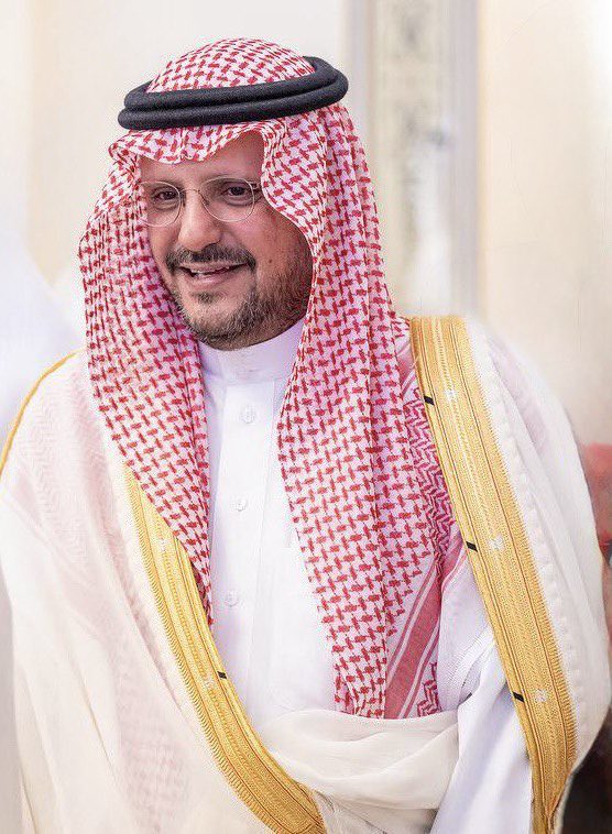 صورة خبر: سمو نائب أمير منطقة القصيم : يوم التأسيس نقطة تحول محورية في مسيرة الوطن، ويرسخ قيم الوحدة والفخر بالهوية الوطنية
